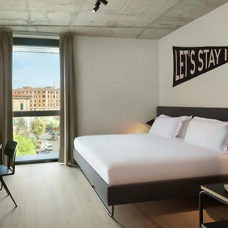 The Social Hub Rome Hotel Exterior photo
